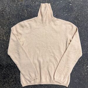 Malo Cashmere Turtleneck Sweater Beige Quiet Luxury Made in Italy Size 46 Knit